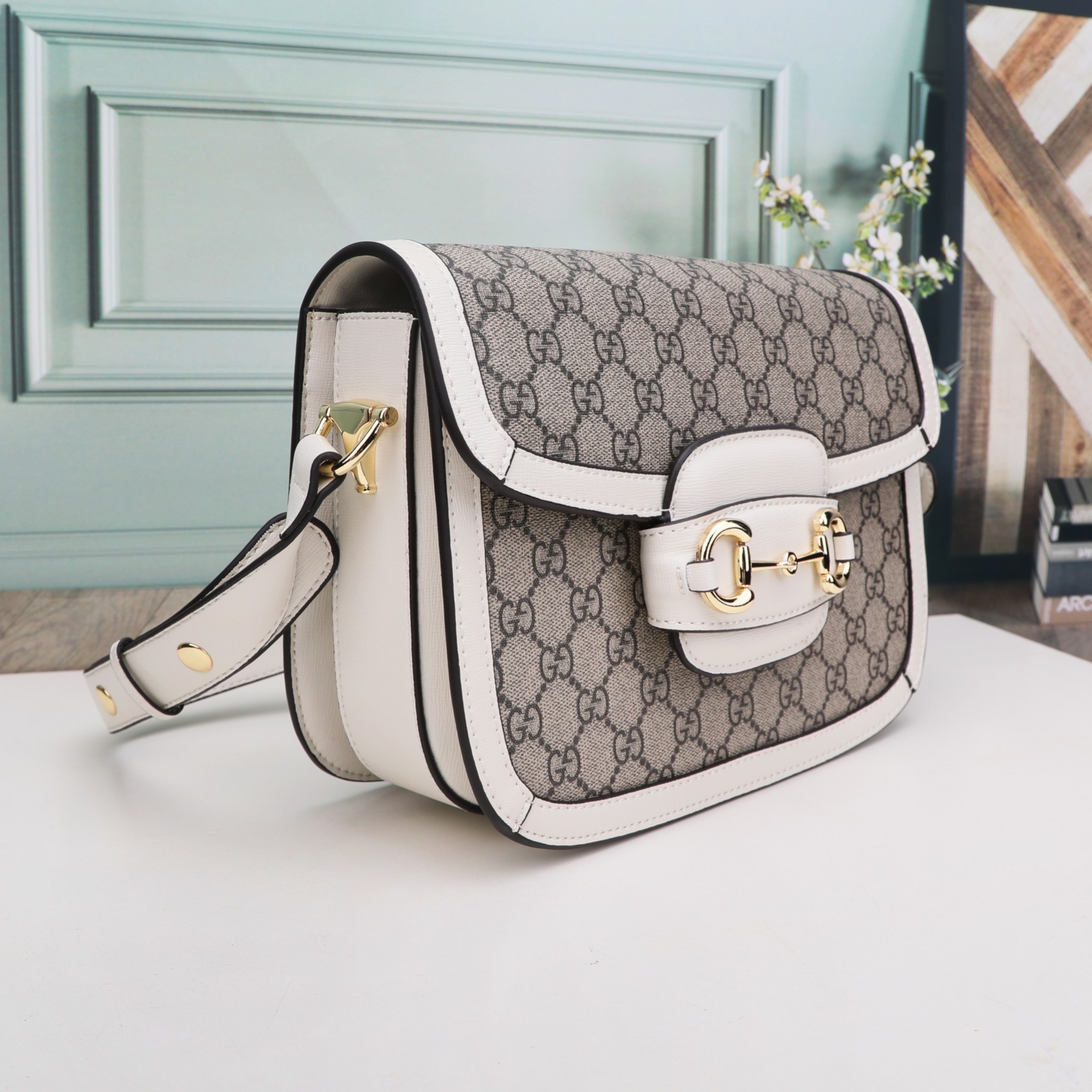 Gvc*1 horsebit 1955 shoulder bag beige 602204 - 25x18x8cm