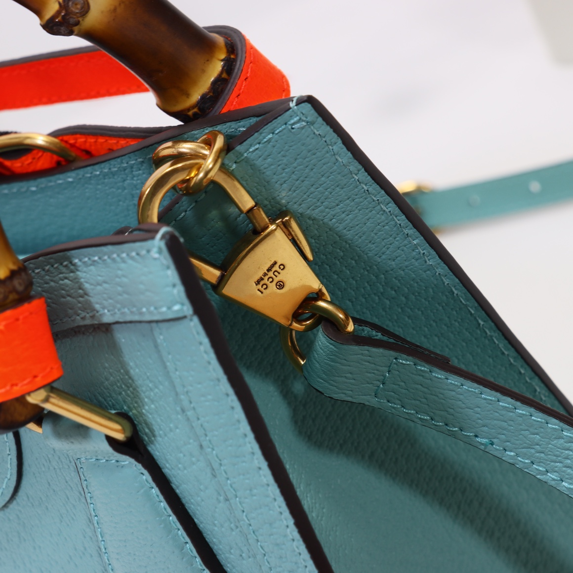 Gvc*1 diana mini tote bag light blue‎ 702732  - 20 x 16 x 10cm