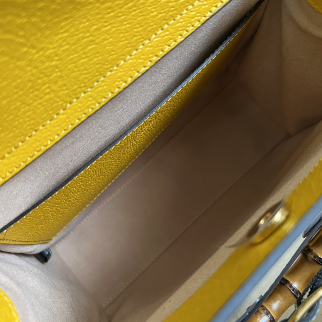 Gvc*1 diana small tote bag yellow 702721 - 27 x 24 x 11cm