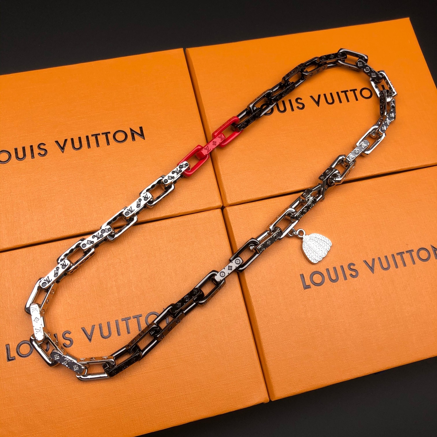 LV LV x YK Monogram Chain necklace 01