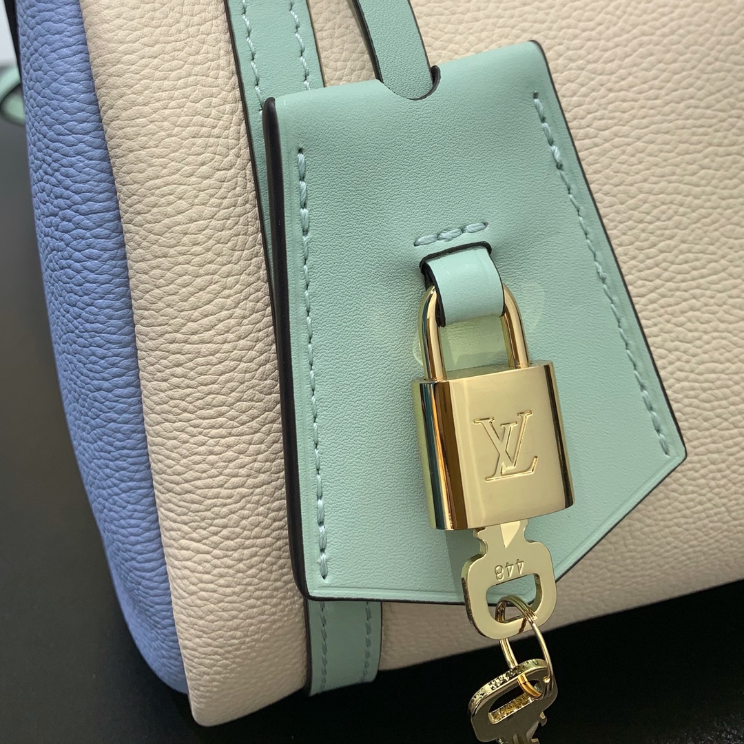 lv Keepall Express 17 x 13.5 x 26