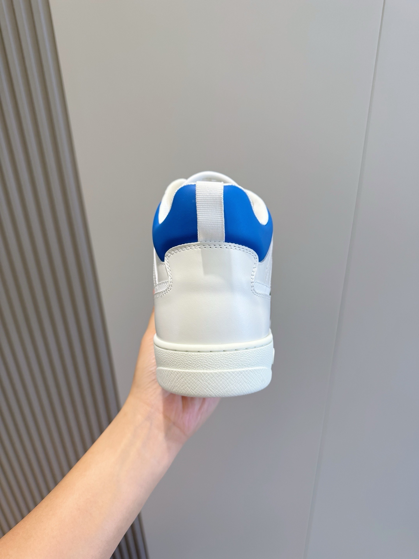 Gvc*1 sneaker 01